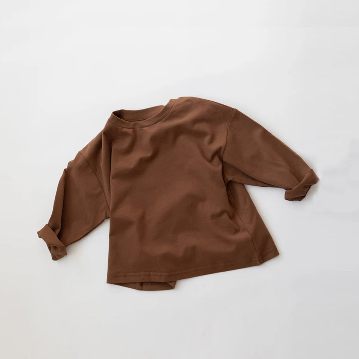 Minimalistische bruin oversized sweatshirt voor babies en peuters | Casual lange mouwen trui van katoenmix | Trendy neutrale streetwear mode